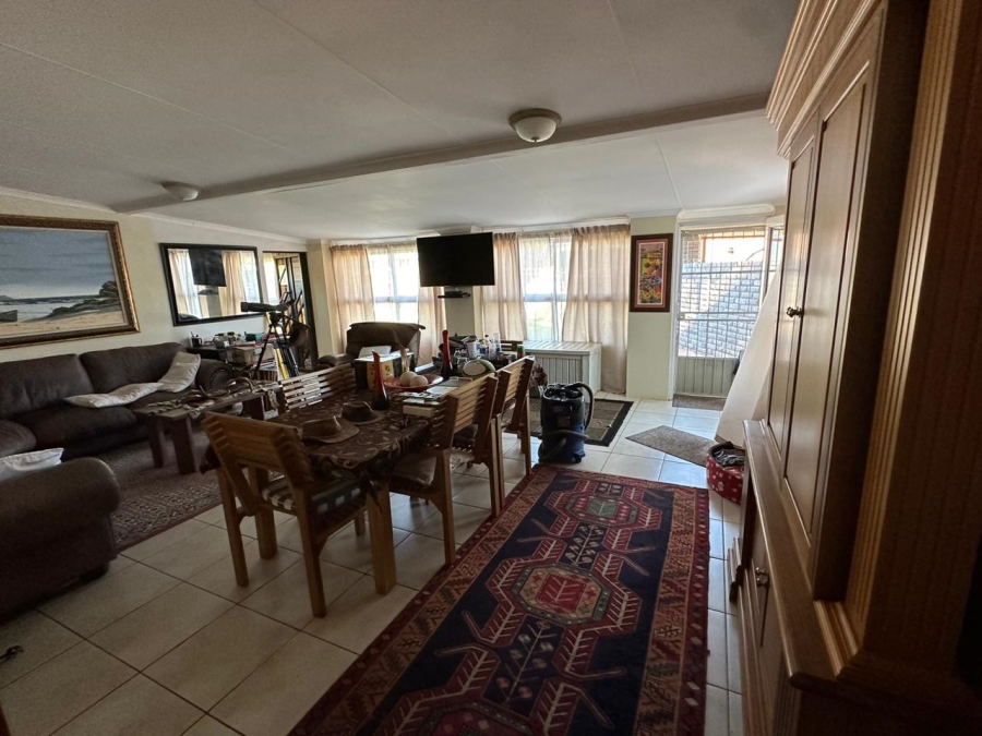 10 Bedroom Property for Sale in Olifantshoek Northern Cape